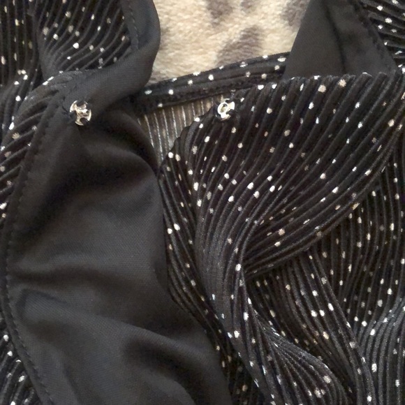 Express Wrap Peplum Cami in Black White Dot Print Size Medium - Picture 6 of 16